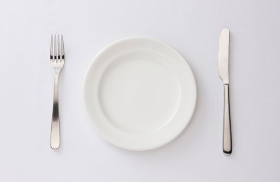 白浜で営業している飲食店はランチを楽しめるほか夜には貸切利用もできます